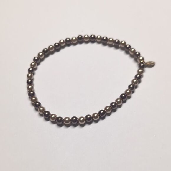 536 RMN Faux Pearl Beaded Stretch Bracelet - Picture 3 of 4